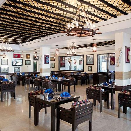 The Palms Beach Hotel And Spa - Kuwai Koeweit Restaurant foto